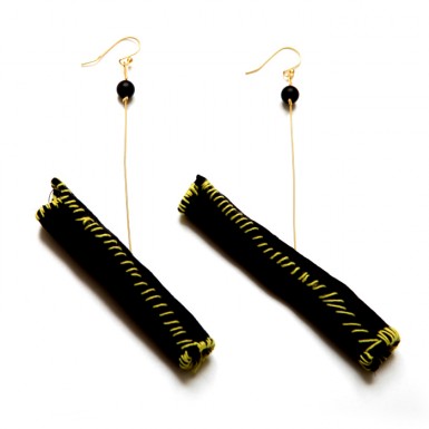 Microtubule earrings (light)